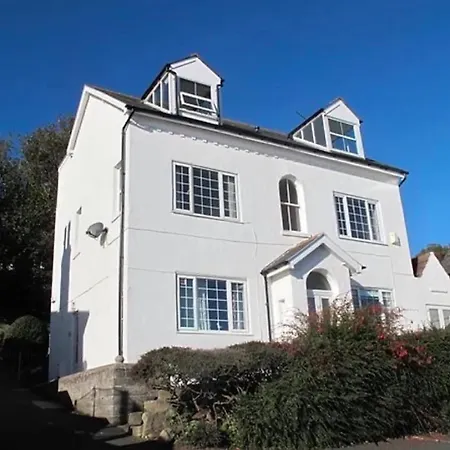 Beachside Duplex - Lovely Right On Filey's Seafront *